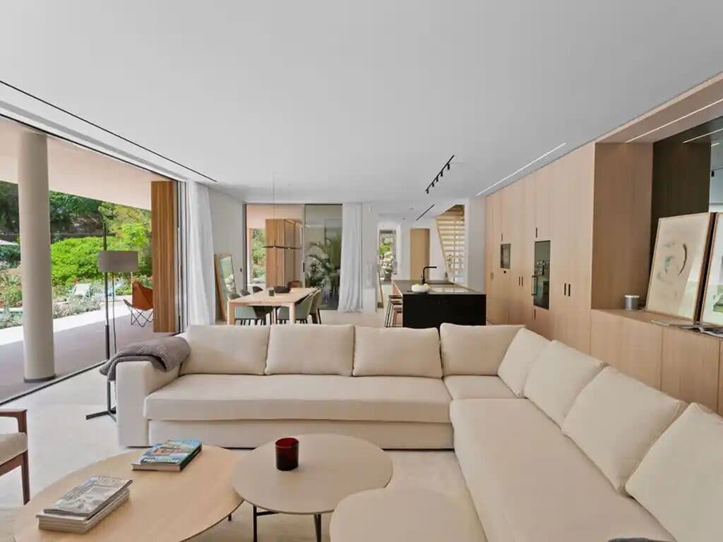 Gallery image 4