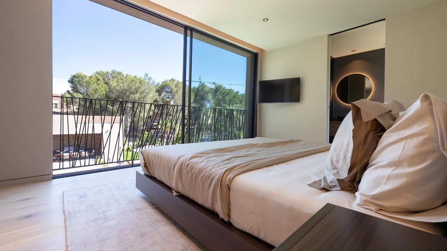 New built villa in Cala Vinyes - Gallery image 11