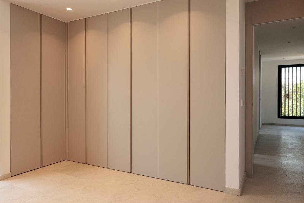 Gallery image 8