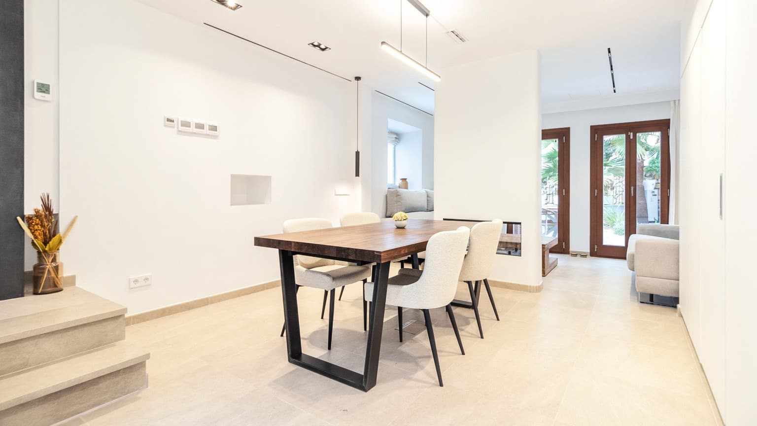 Gallery image 19