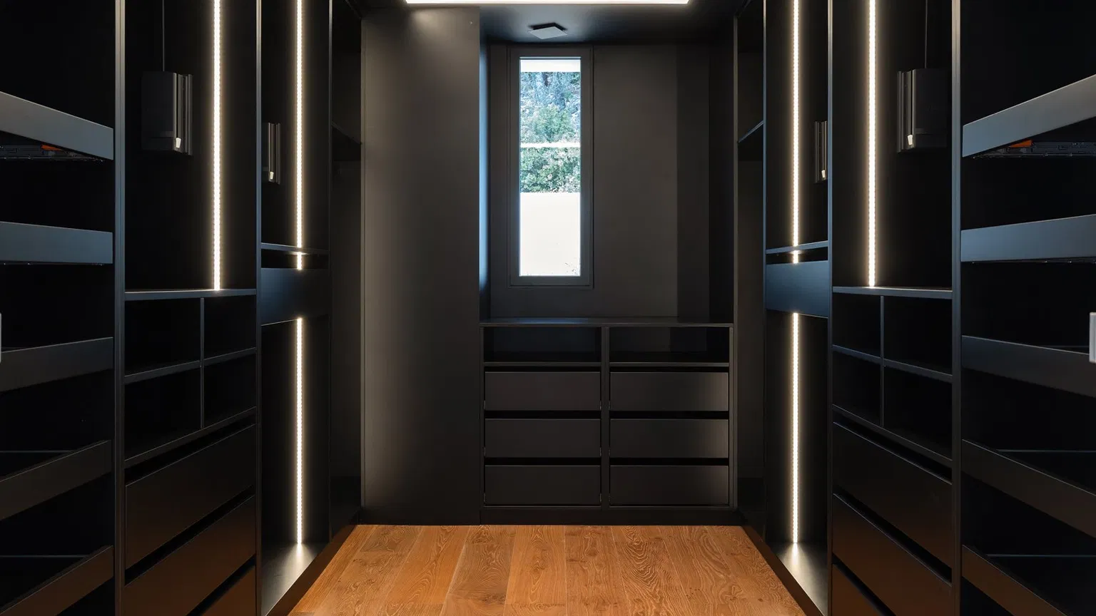 Luxury living in Son Vida - Gallery image 14