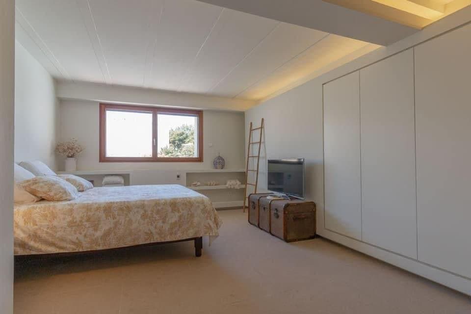 Gallery image 12