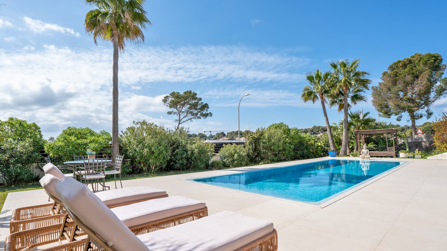 Fully Furnished Villa With Large Garden, Pool and Seaview in Sol de Mallorca - Gallery image 4