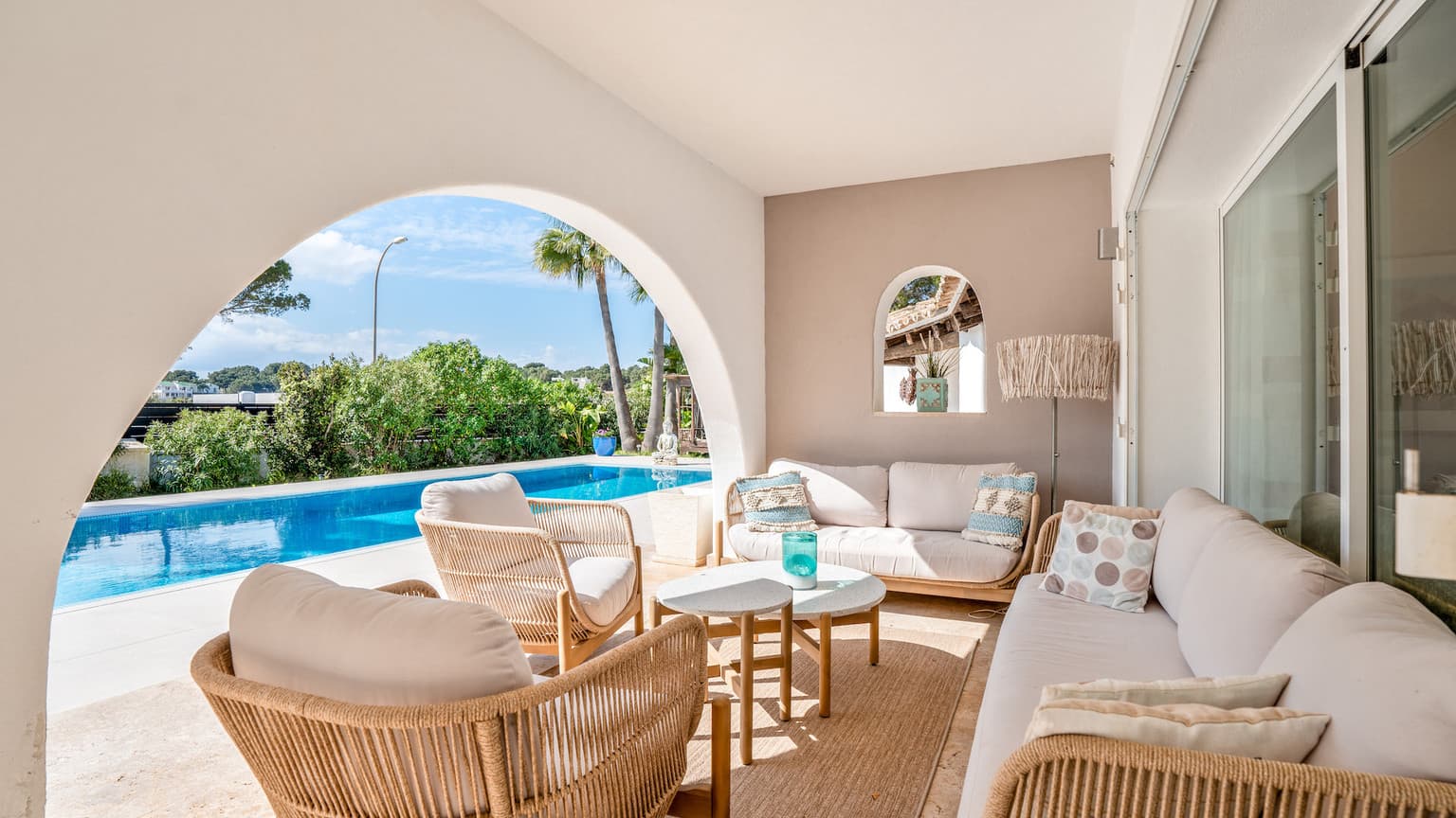 Fully Furnished Villa With Large Garden, Pool and Seaview in Sol de Mallorca - Gallery image 3