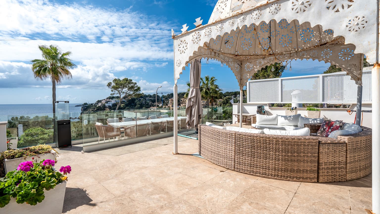 Fully Furnished Villa With Large Garden, Pool and Seaview in Sol de Mallorca - Gallery image 5