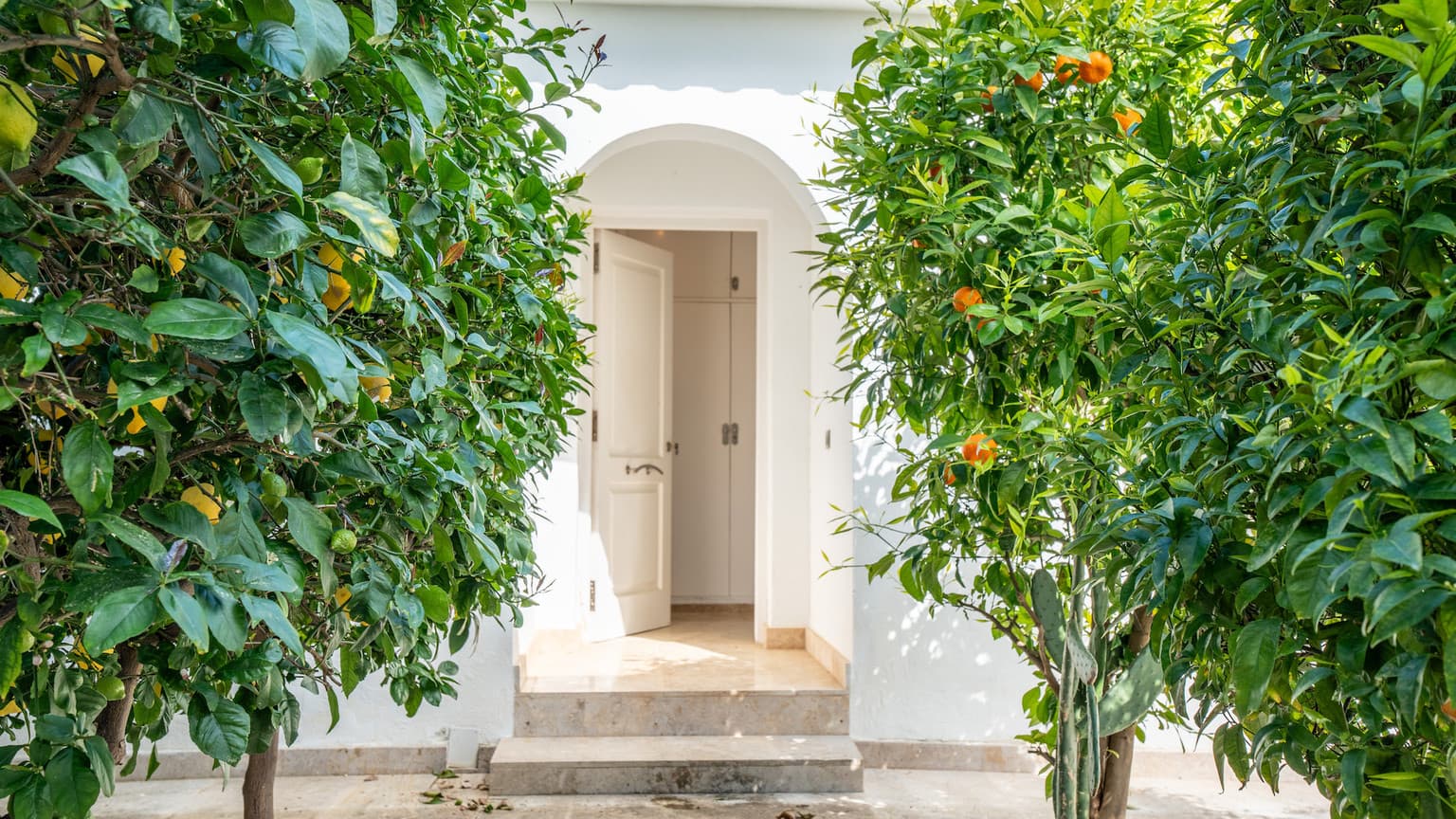 Fully Furnished Villa With Large Garden, Pool and Seaview in Sol de Mallorca - Gallery image 32