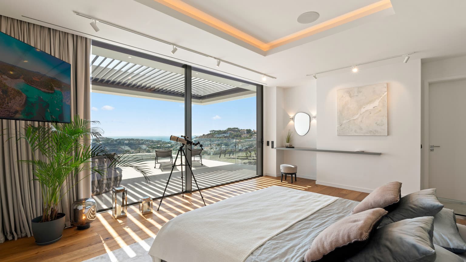 Villa Marimont: A Luxurious Seaview Sanctuary in Cala Llamp - Gallery image 1