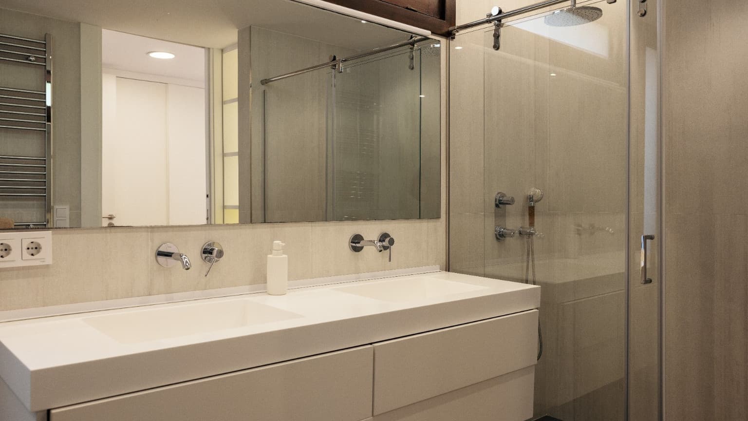 Spacious Chalet for Rent in Peaceful Son Dureta - Gallery image 24