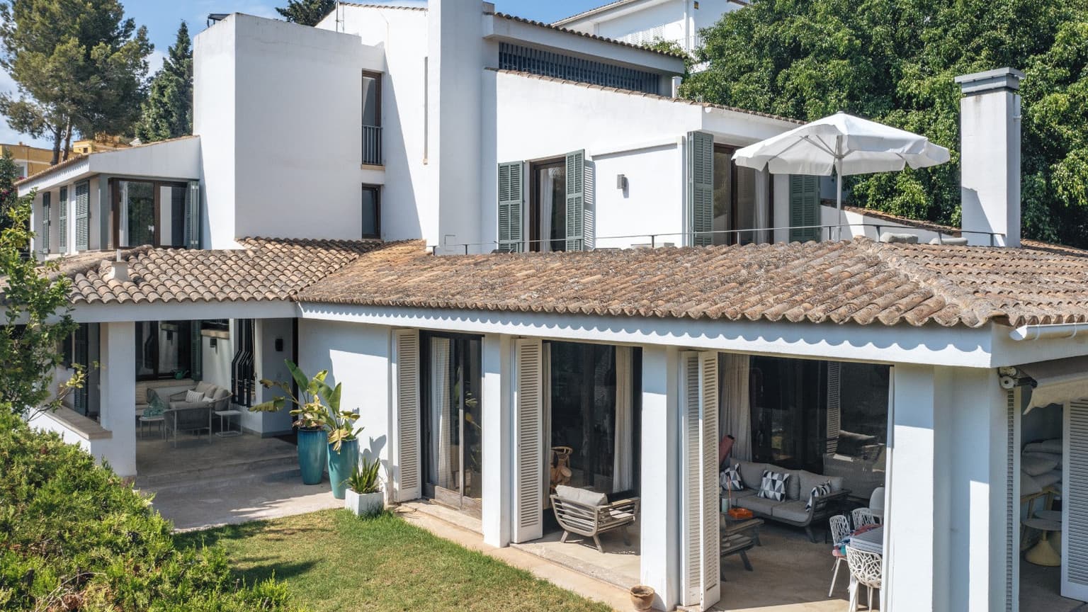 Spacious Chalet for Rent in Peaceful Son Dureta - Gallery image 39