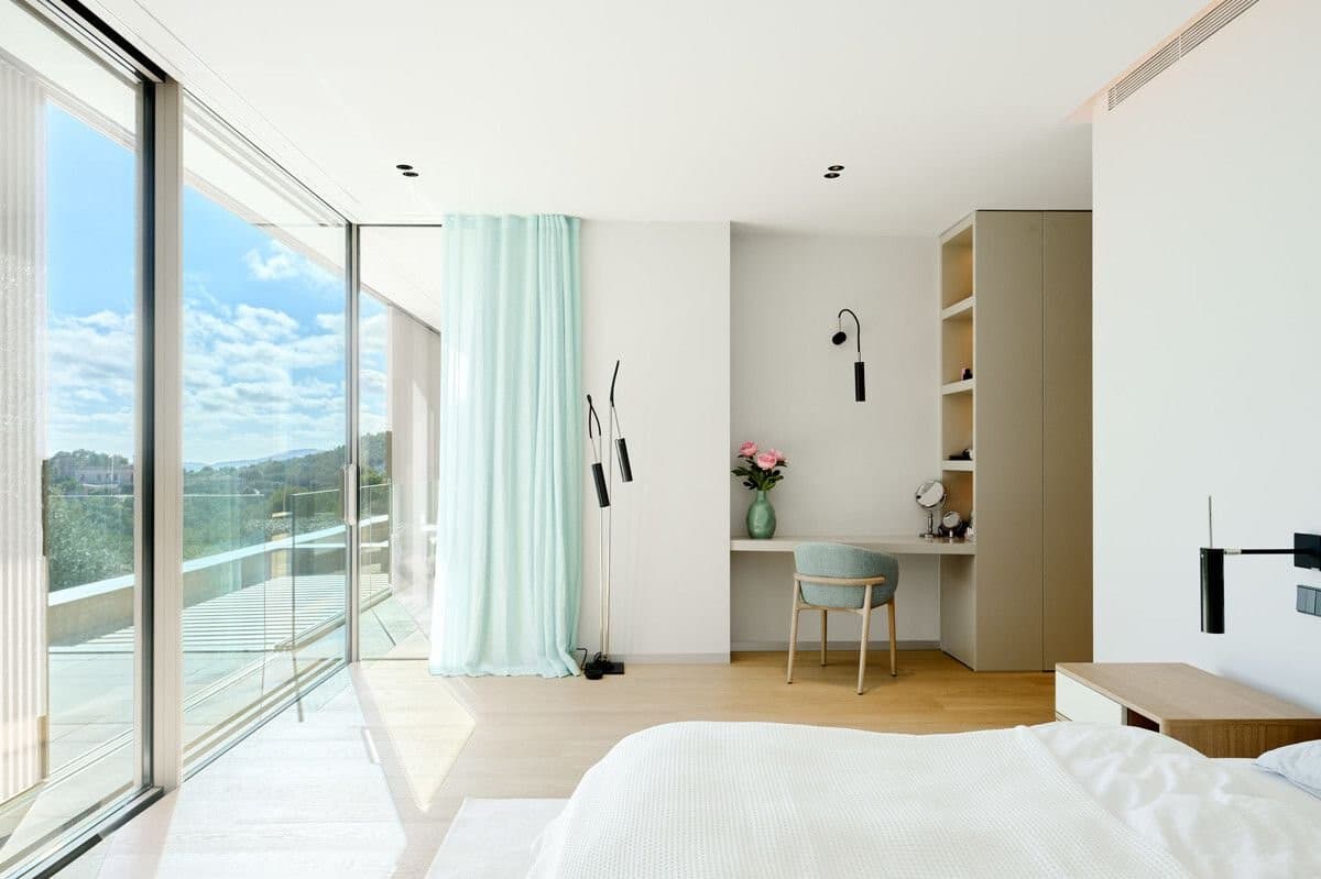 Gallery image 10