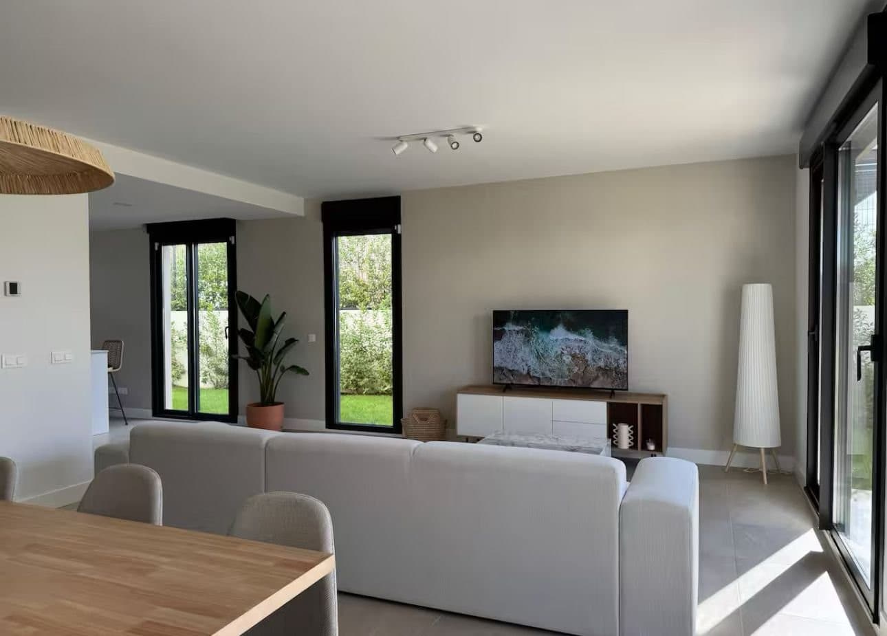 Gallery image 10