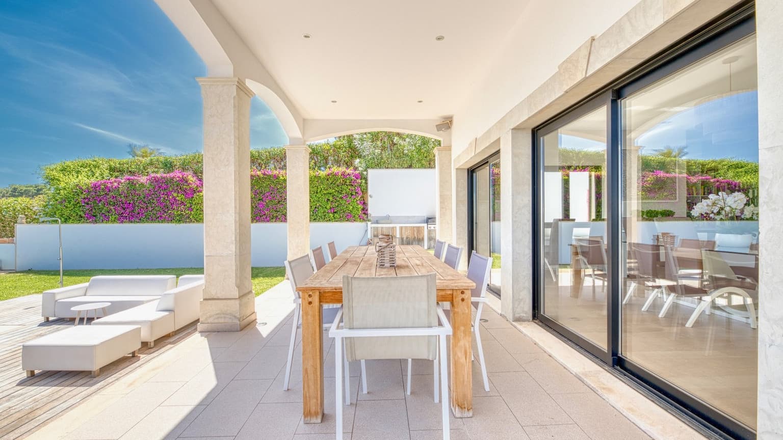 Luxury Family Villa with Seaview for rent in Cala Vinyes - Gallery image 22