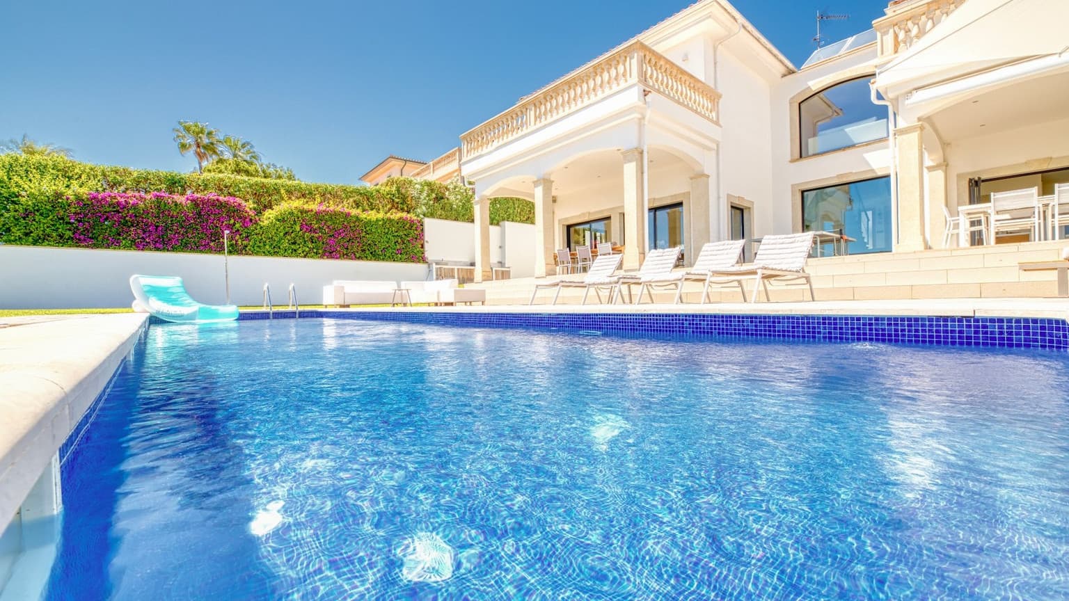 Luxury Family Villa with Seaview for rent in Cala Vinyes - Gallery image 5