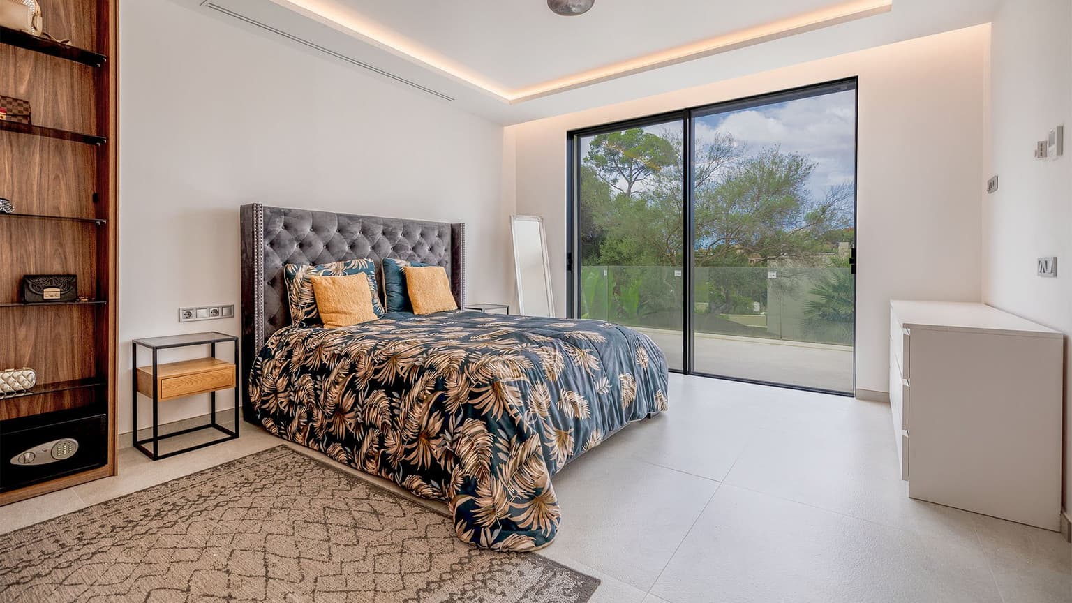 Modern Villa near the Beach of Bendinat - Gallery image 8