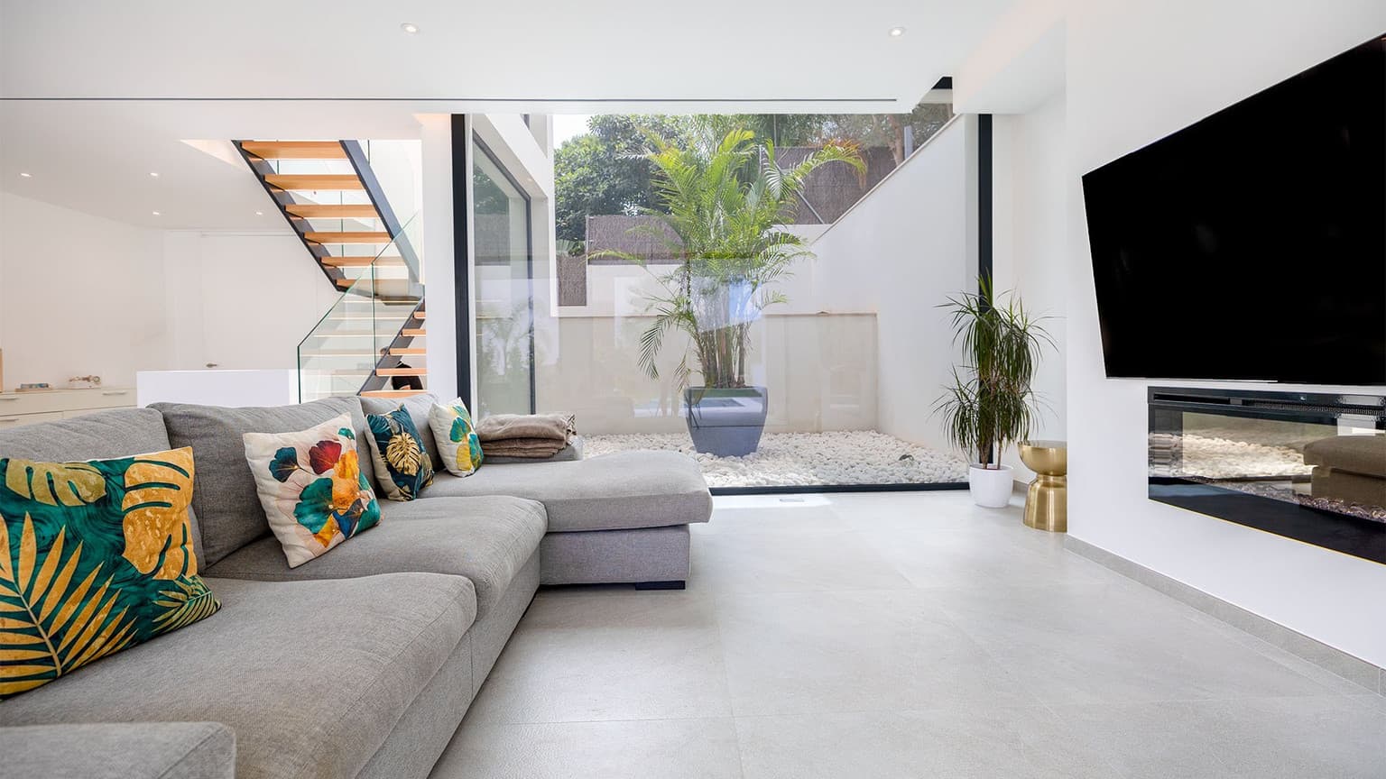 Modern Villa near the Beach of Bendinat - Gallery image 12