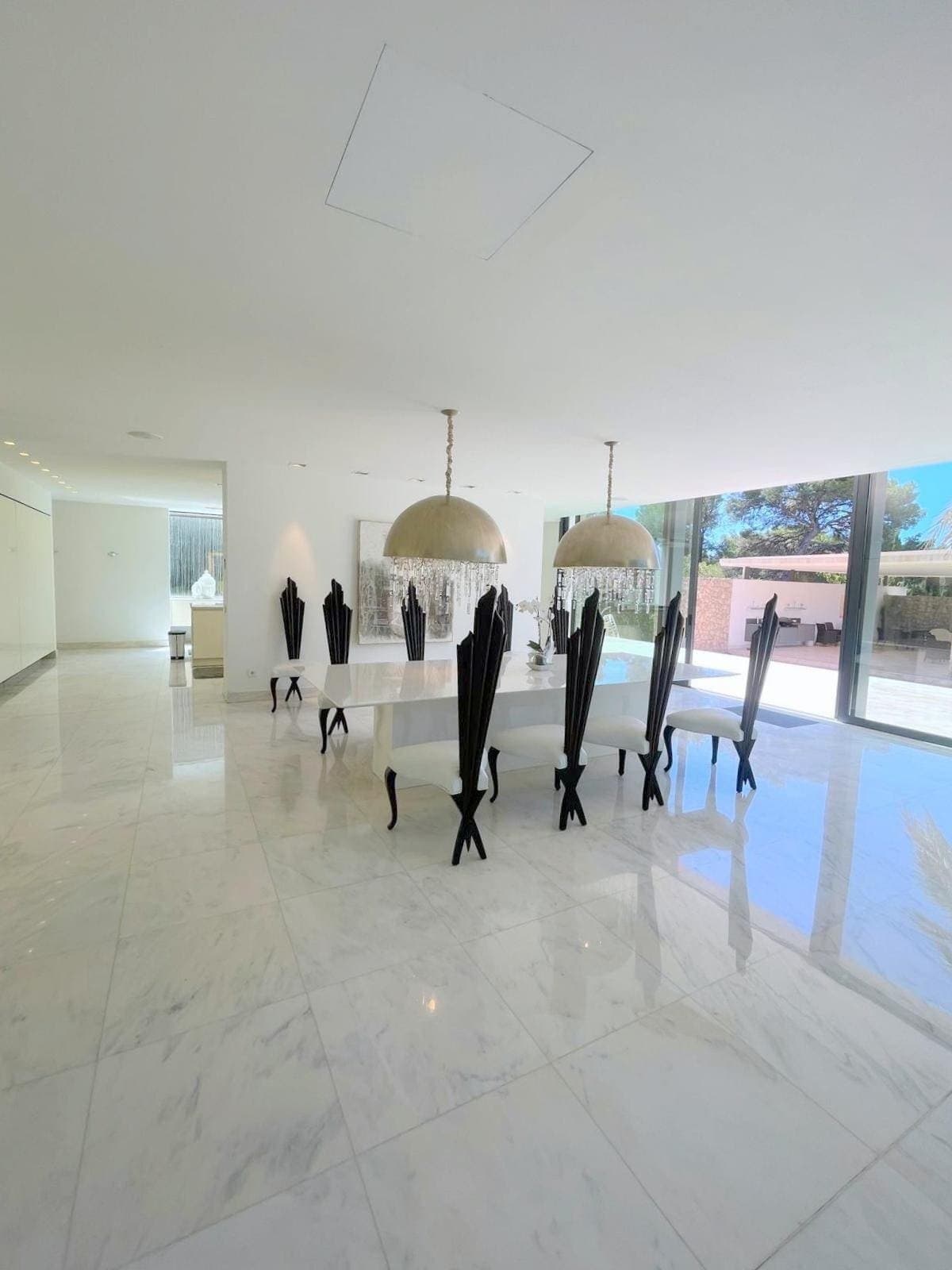 Gallery image 17