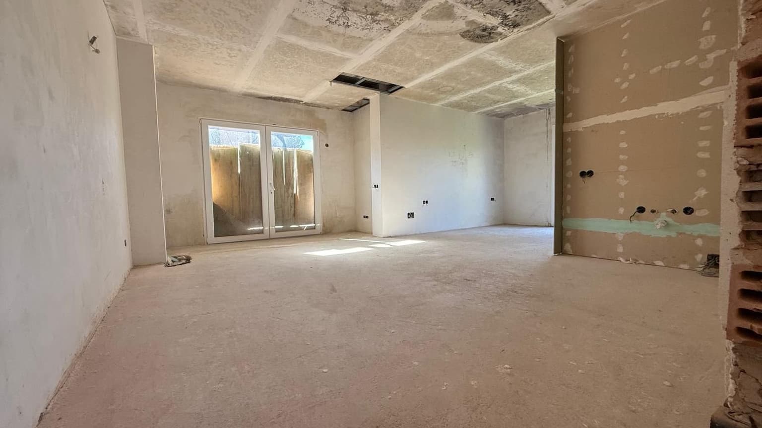 Gallery image 15