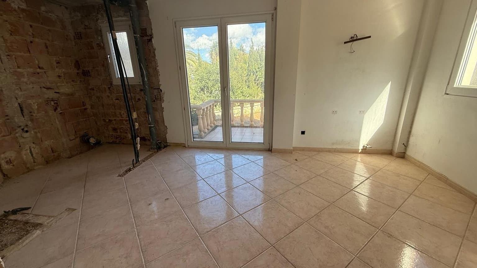 Gallery image 16