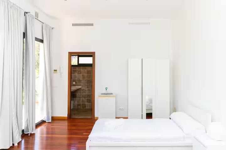 Gallery image 11