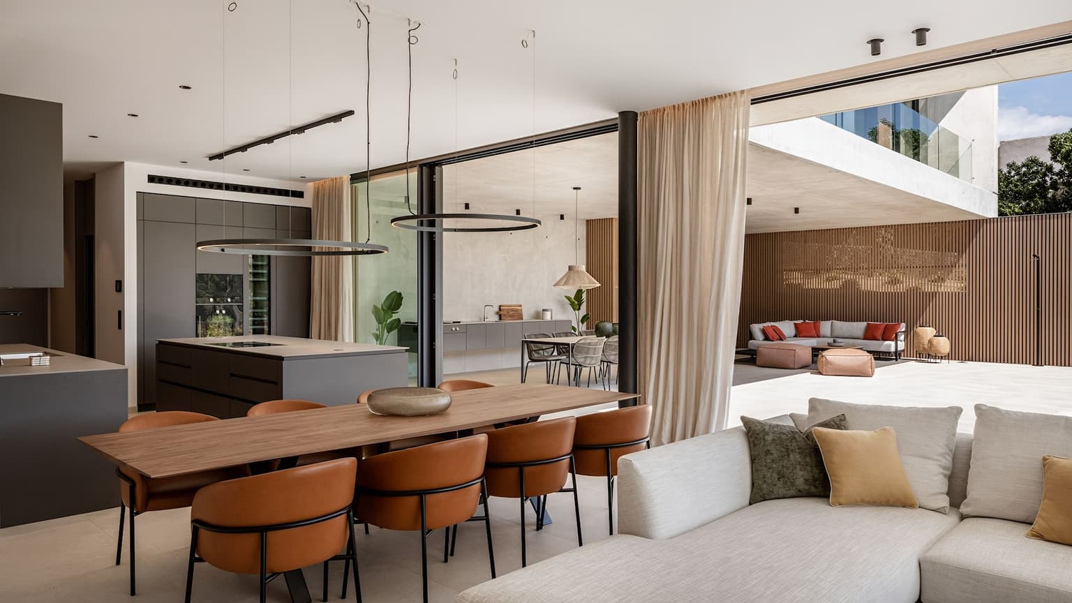 Sleek Design Villa with Flat Garden - Gallery image 8