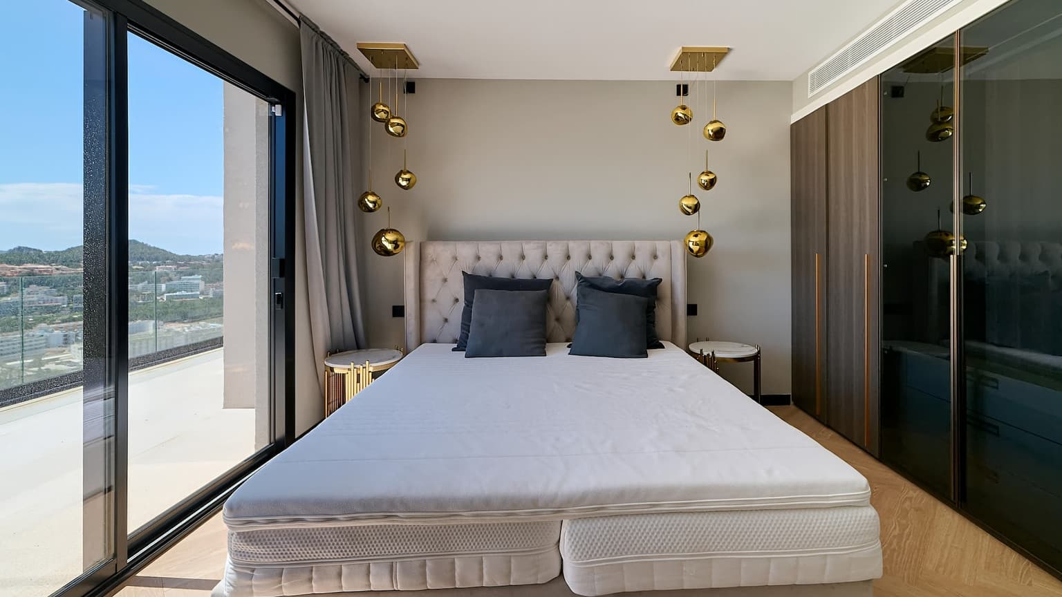 For Sale Villa with Sea View Santa Ponsa - Gallery image 18