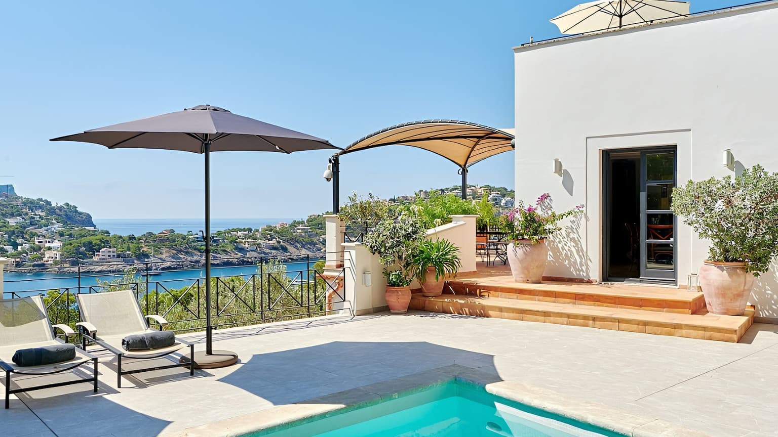 Spacious Five Bedroom Villa with Sea View Port d'Andratx - Gallery image 3