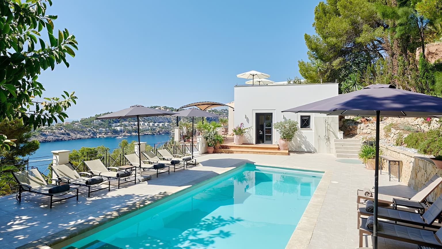 Spacious Five Bedroom Villa with Sea View Port d'Andratx - Gallery image 1