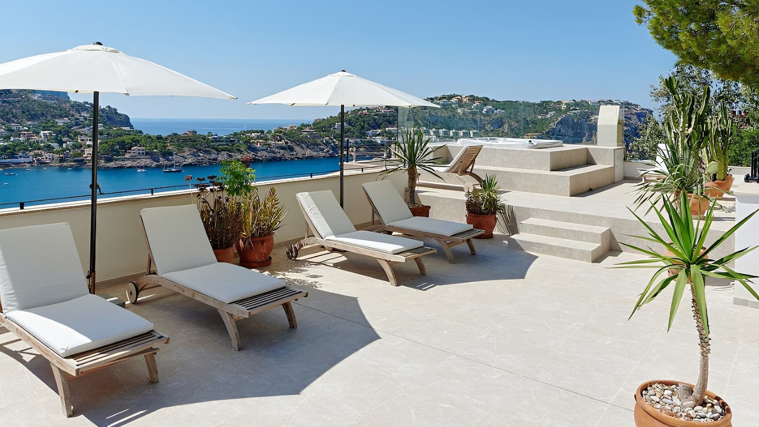 Spacious Five Bedroom Villa with Sea View Port d'Andratx - Gallery image 5