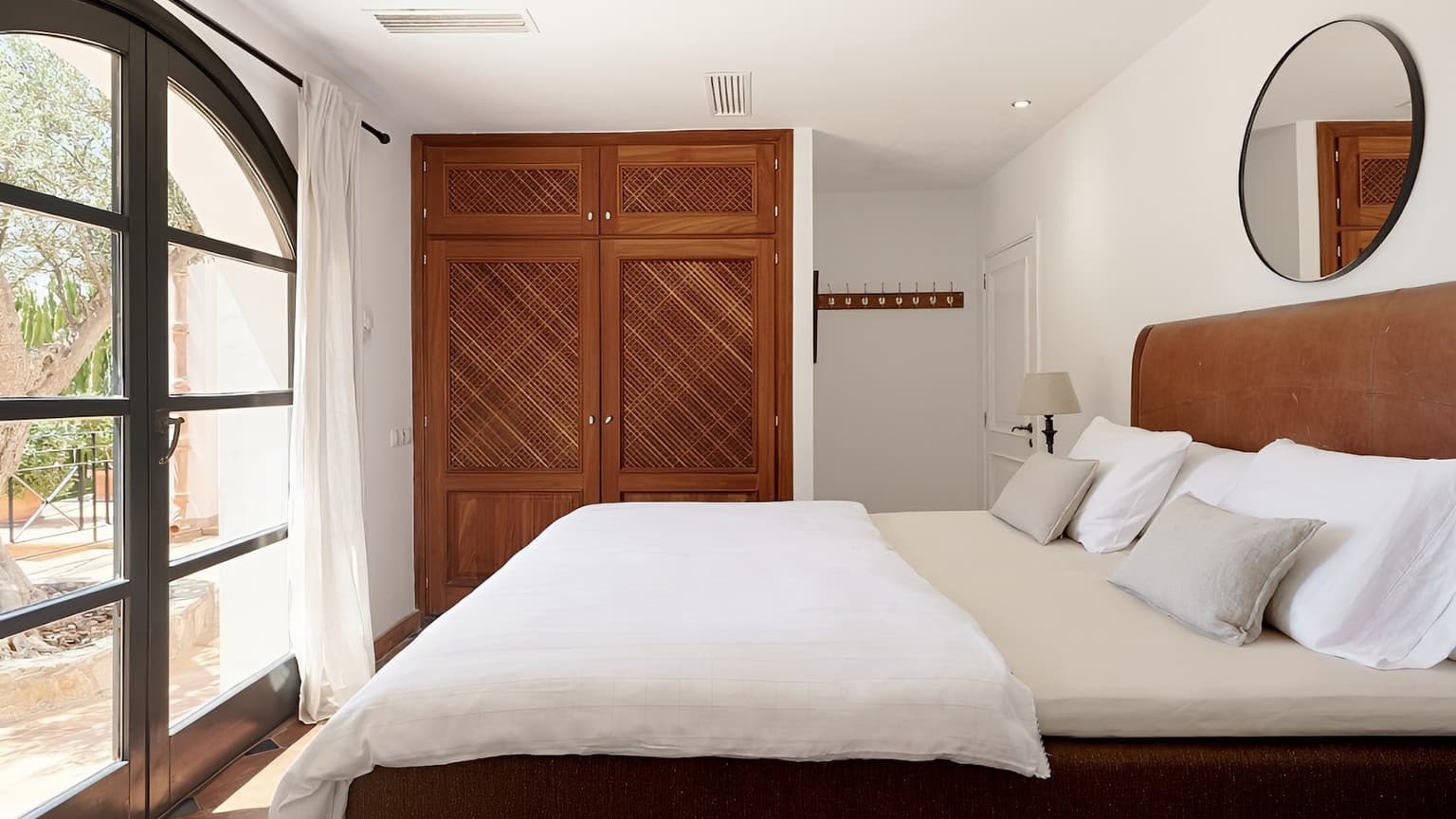 Spacious Five Bedroom Villa with Sea View Port d'Andratx - Gallery image 12