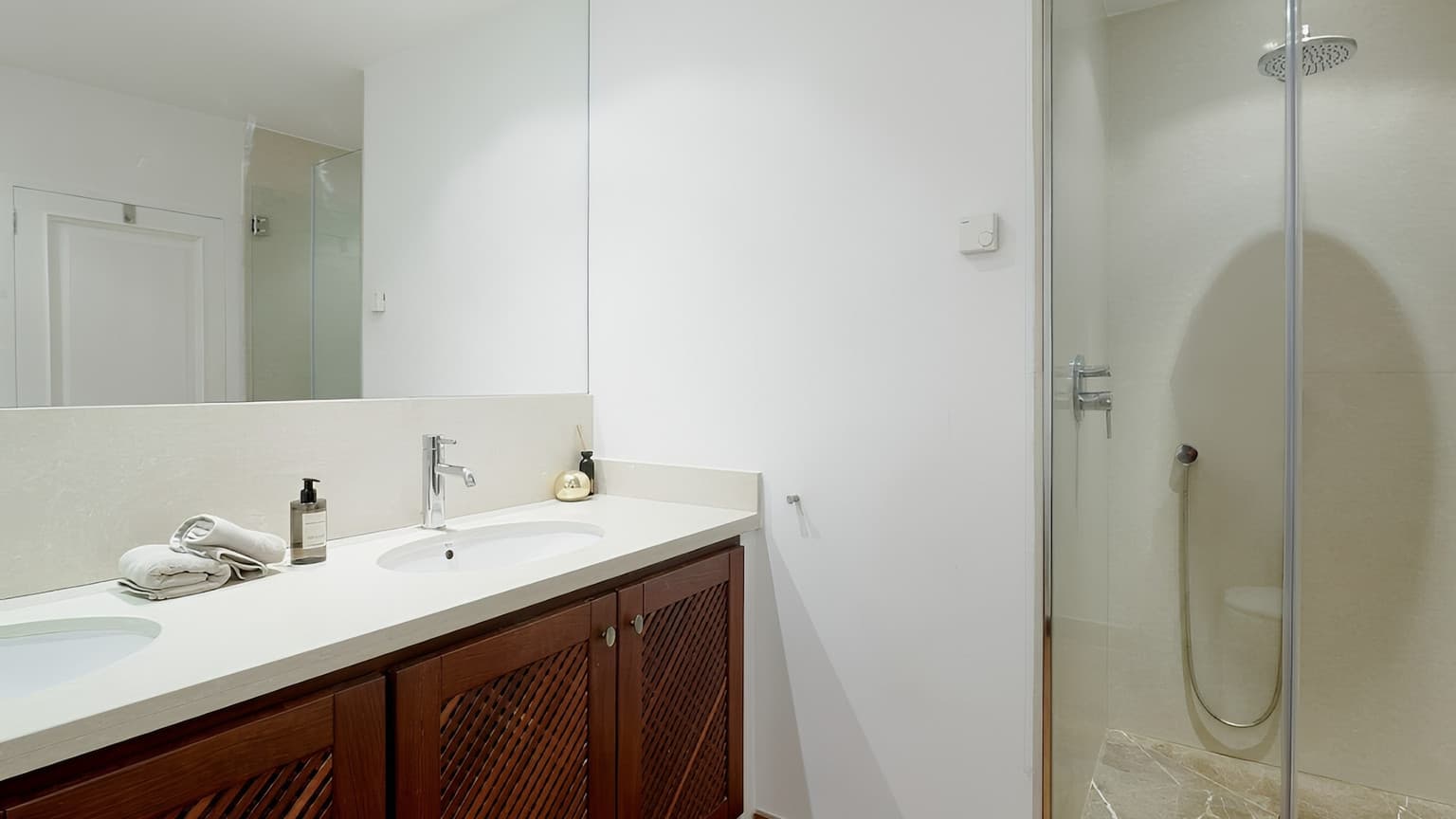 Spacious Five Bedroom Villa with Sea View Port d'Andratx - Gallery image 31