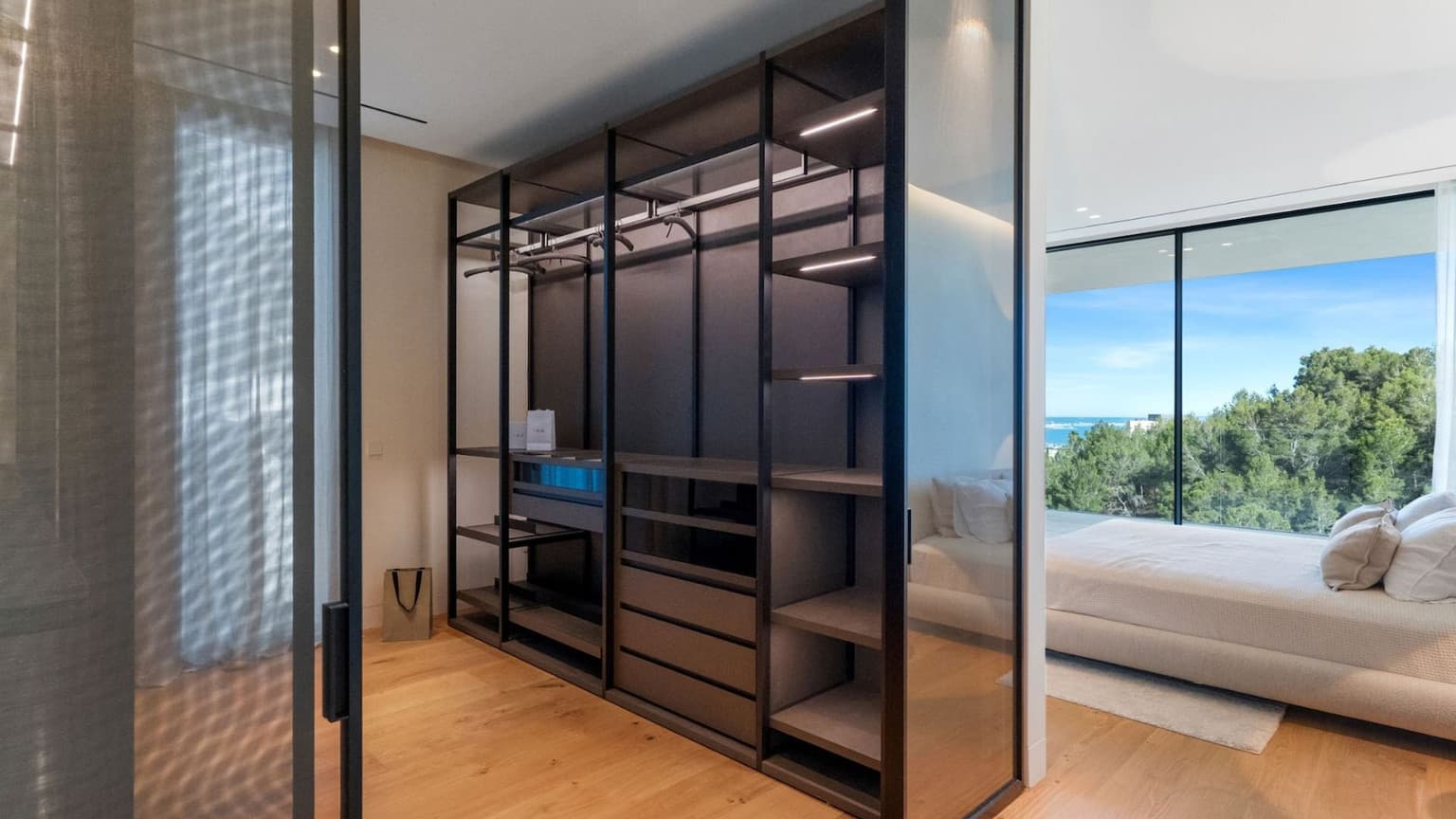 Modern Son Vida Villa with Sea View Gym Pool - Gallery image 20