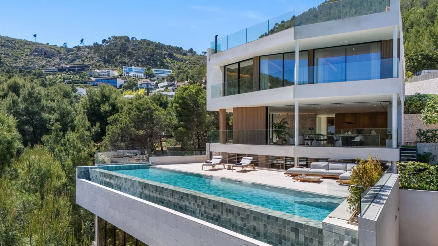 Modern Son Vida Villa with Sea View Gym Pool - Gallery image 2