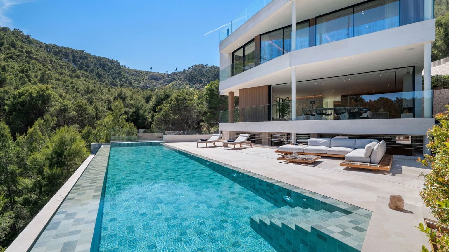 Modern Son Vida Villa with Sea View Gym Pool - Gallery image 1