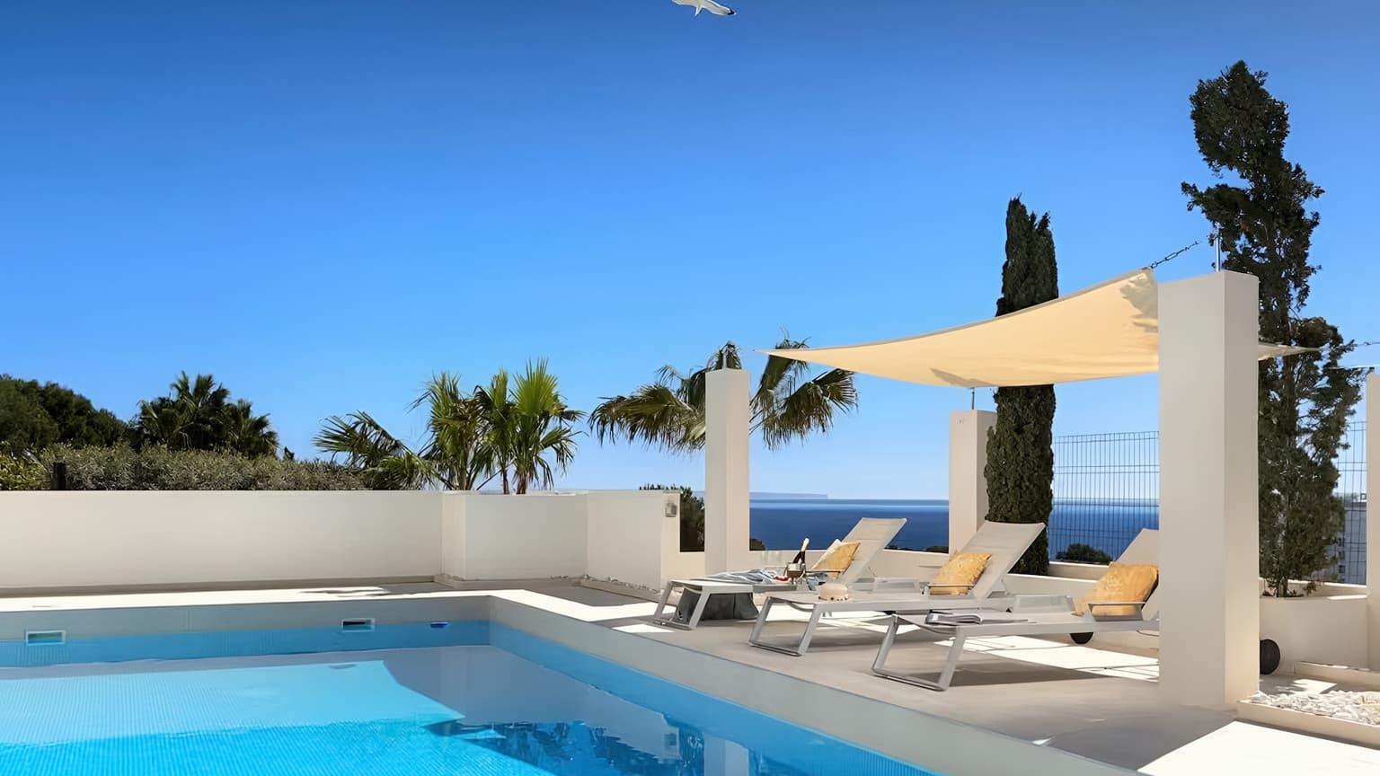 Spacious Four Bedroom Villa with Sea View - Gallery image 6