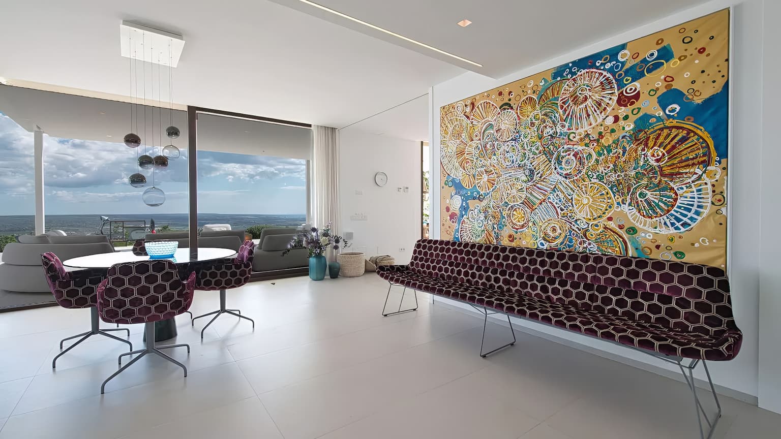 Spacious Five Bedrooms Villa with Pool and Sea View - Gallery image 15