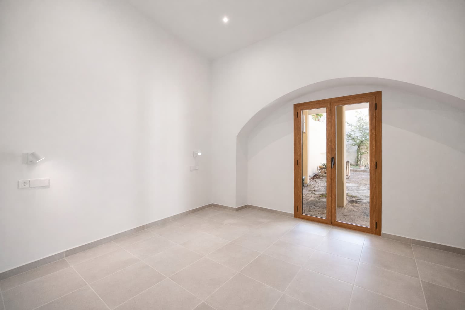 Remarkable Duplex in Palma Oldtown with large Garden an Oasis in Palma Centre - Gallery image 10