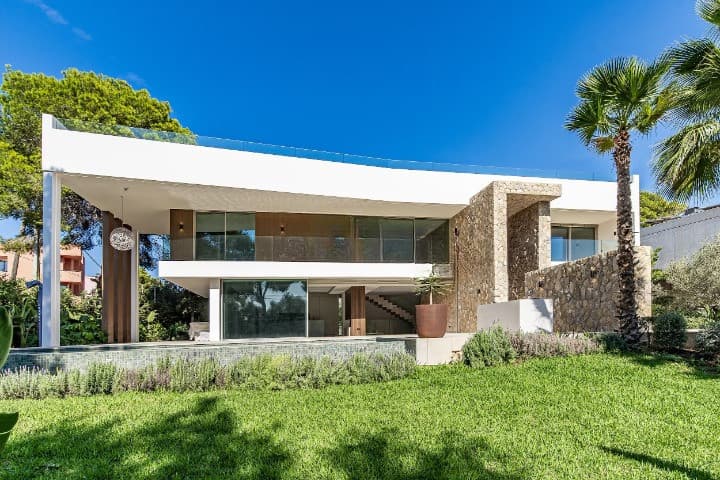 Spacious Santa Ponsa Villa with Sea View Pool - Gallery image 3