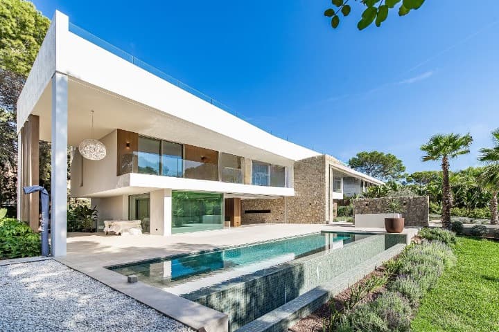 Spacious Santa Ponsa Villa with Sea View Pool - Gallery image 4