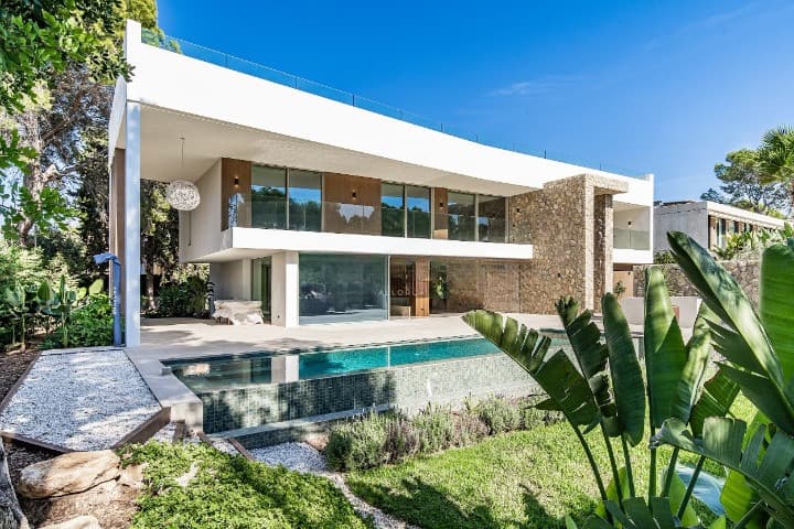 Spacious Santa Ponsa Villa with Sea View Pool - Gallery image 5