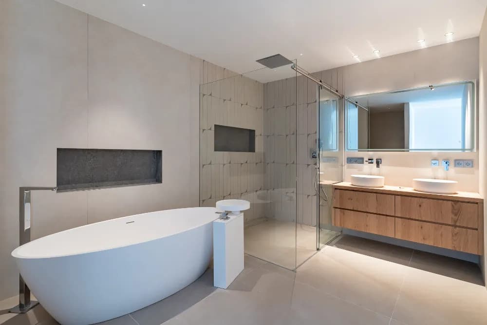 Contemporary Villa with Mediterranean Views - Gallery image 10