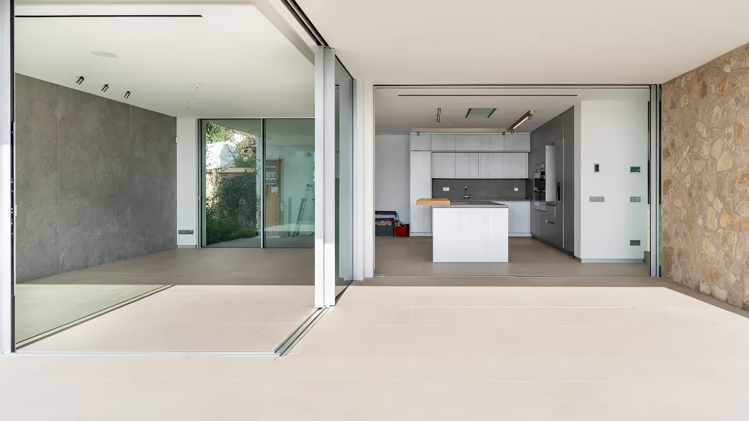 Contemporary Villa with Mediterranean Views - Gallery image 4