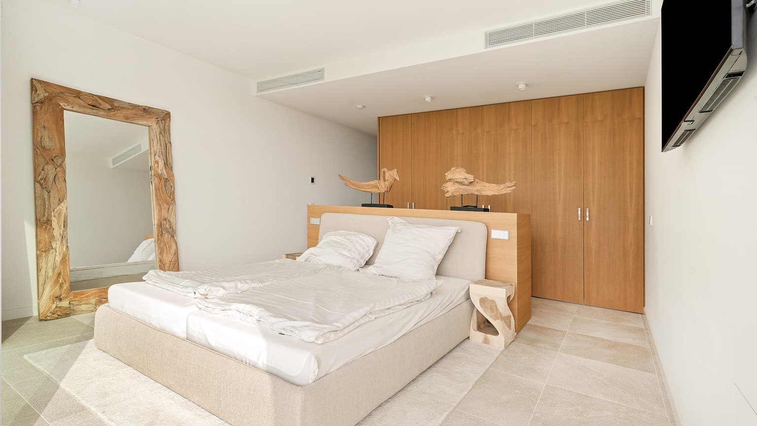 Spacious Villa with Sea Views South West Mallorca - Gallery image 6