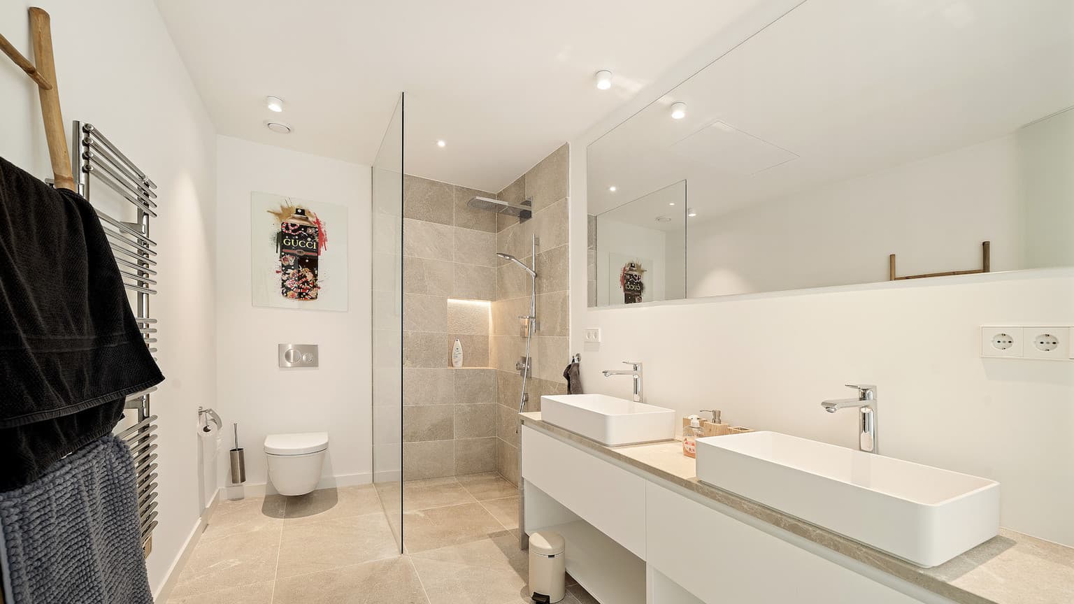 Spacious Villa with Sea Views South West Mallorca - Gallery image 9