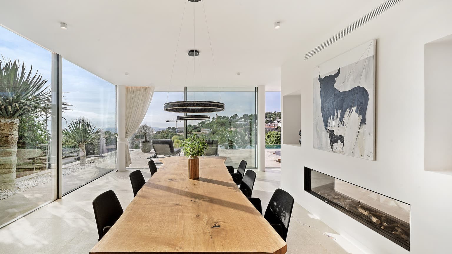 Spacious Villa with Sea Views South West Mallorca - Gallery image 12