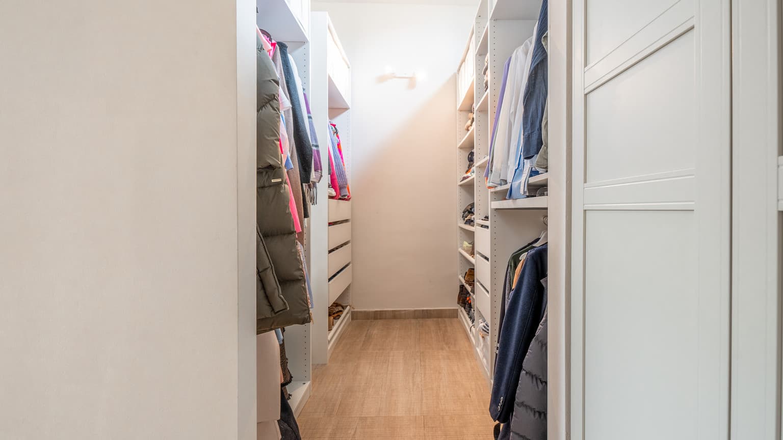 Beautiful Four Bedroom Villa in Sunny Costa Den Blanes - Gallery image 10