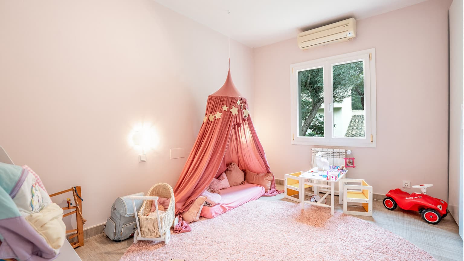 Beautiful Four Bedroom Villa in Sunny Costa Den Blanes - Gallery image 12