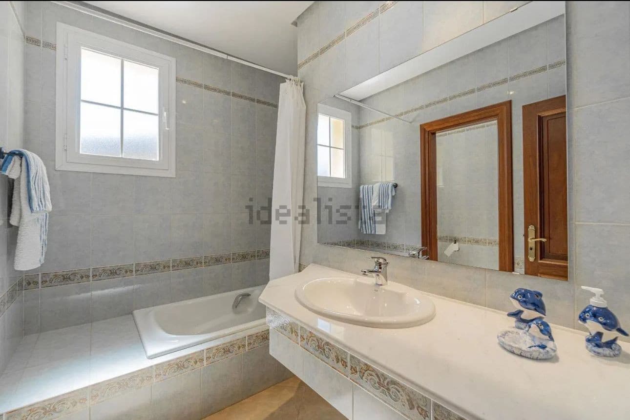 Spacious Bendinat Finca with Sea View Pool - Gallery image 9