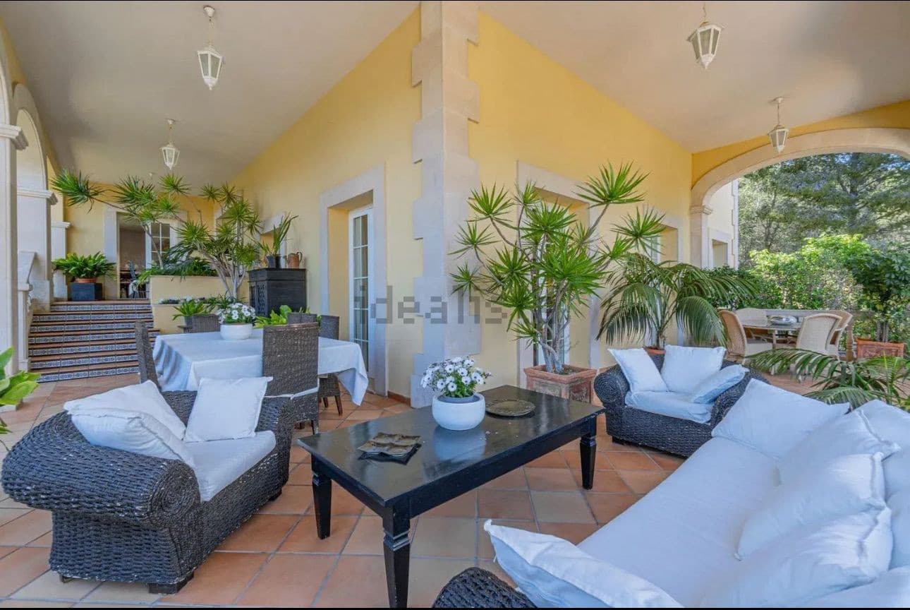 Spacious Bendinat Finca with Sea View Pool - Gallery image 11