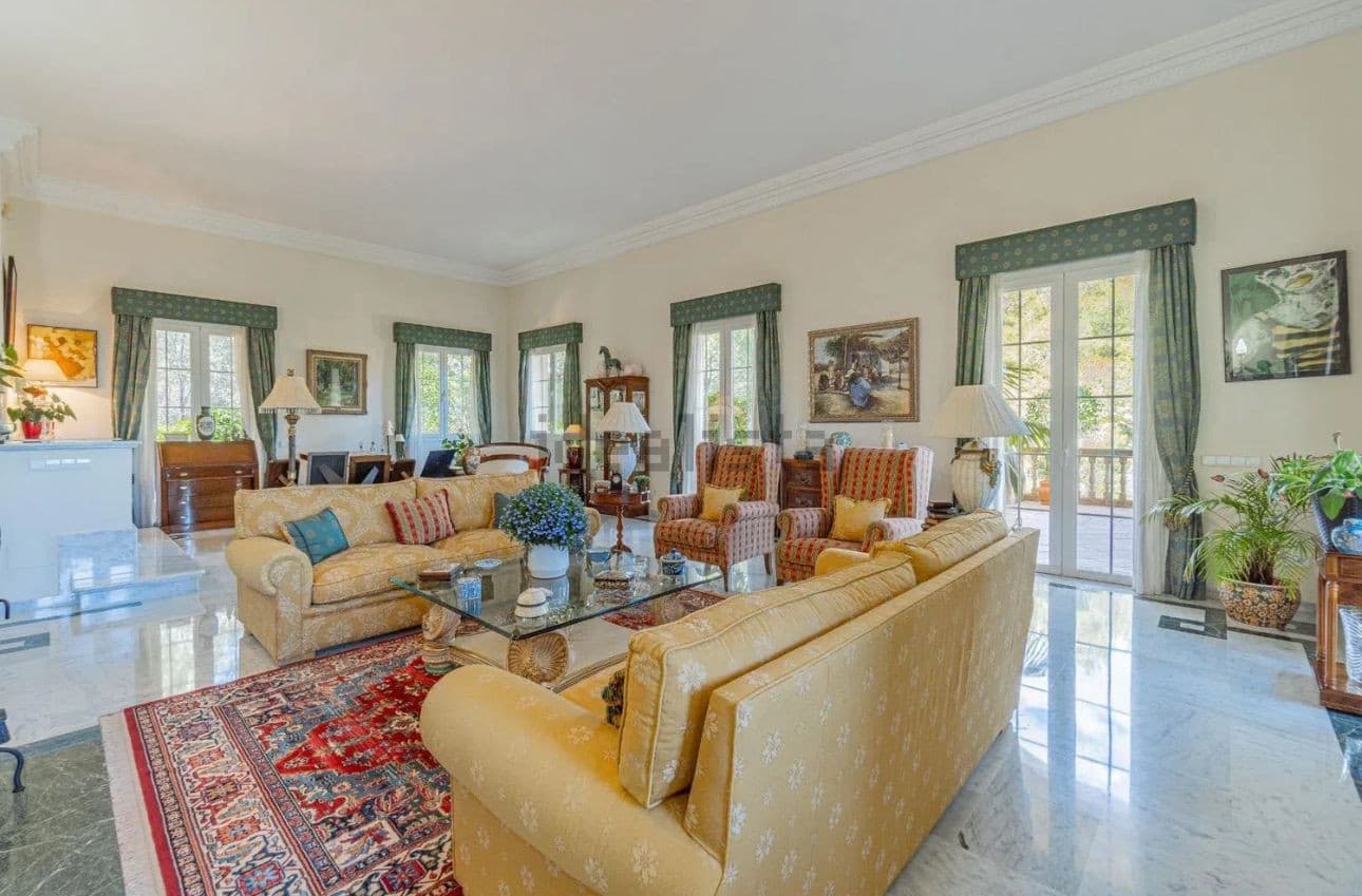 Spacious Bendinat Finca with Sea View Pool - Gallery image 22