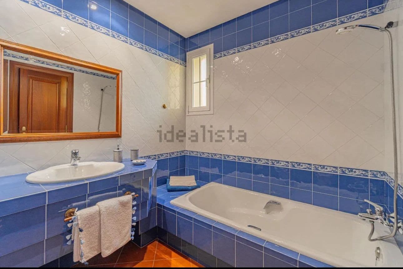 Spacious Bendinat Finca with Sea View Pool - Gallery image 34